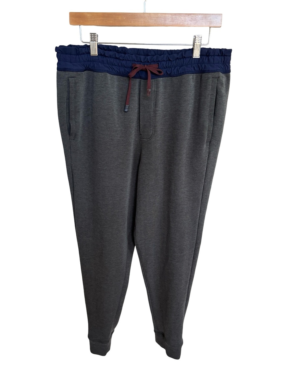 Cotopaxi Joggers Gray/Navy Waistband Sz L